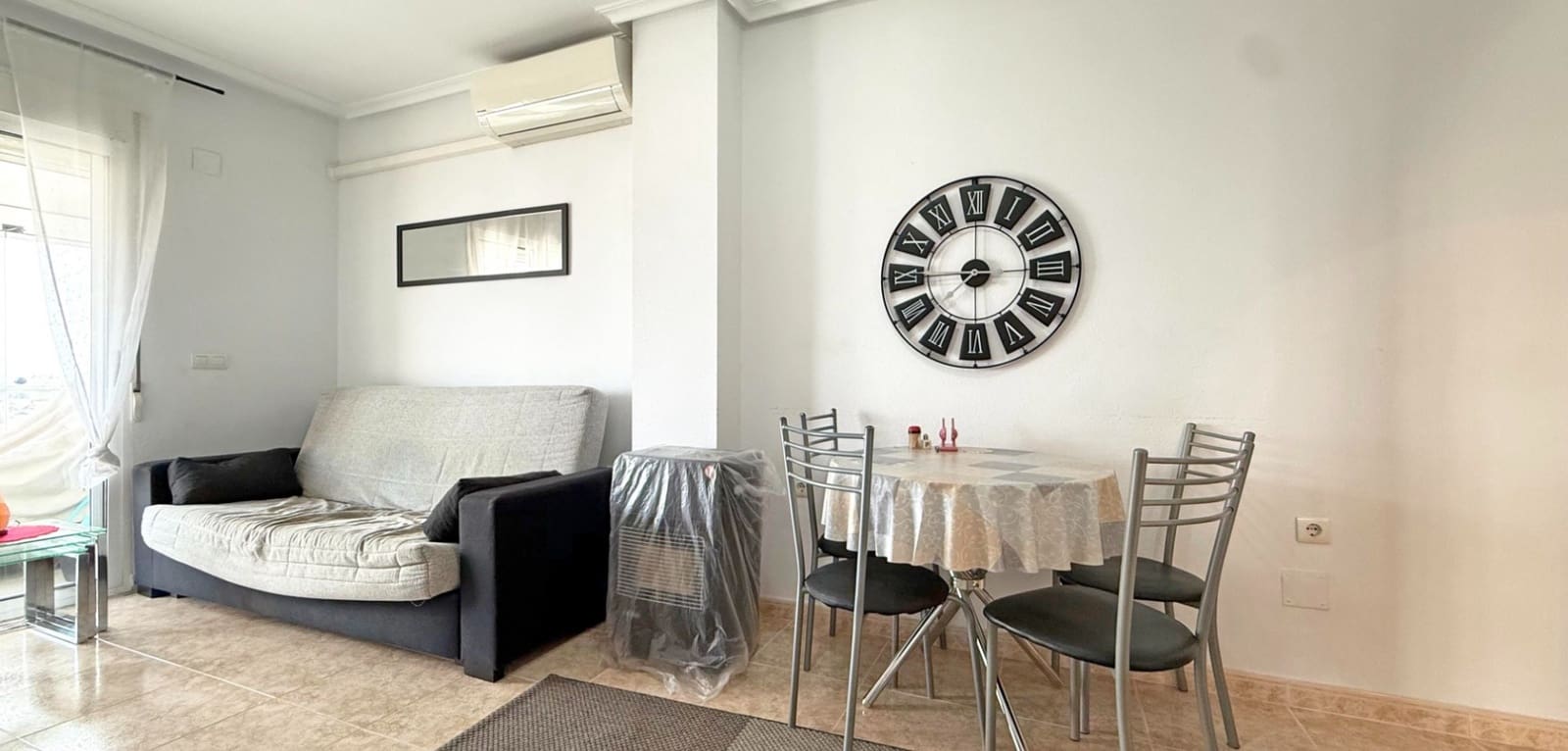 Apartamento de 2 habitaciones en Torrevieja en venta con piscina - 169.900 € (Ref: 9051023)