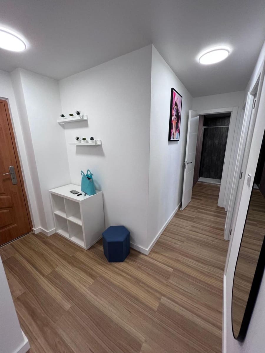 2 soverom Leilighet til salgs i Torrevieja med svømmebasseng - € 150 000 (Ref: 9051027)