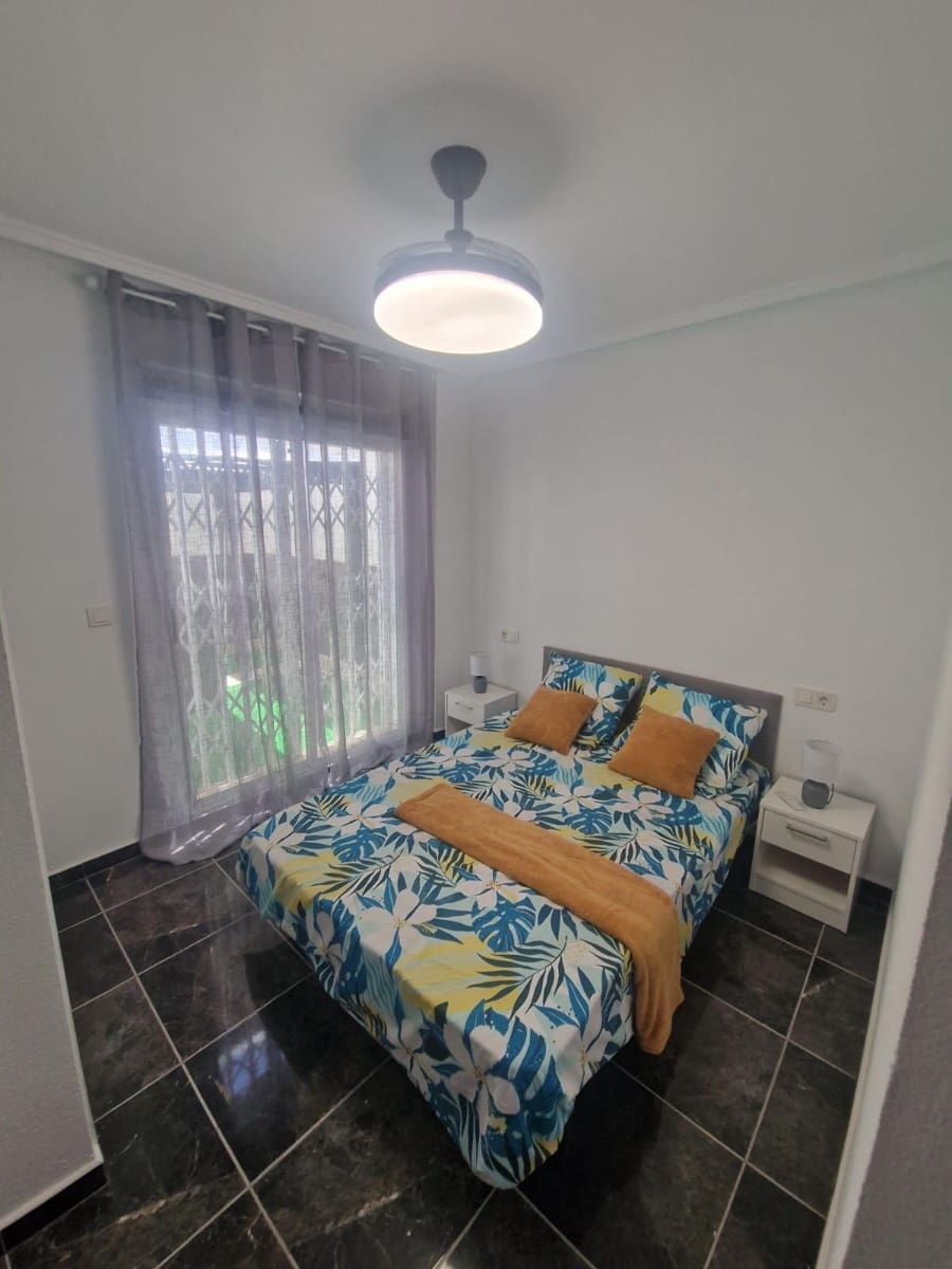 3 bedroom Apartment for sale in Torrevieja - € 170,800 (Ref: 9051028)