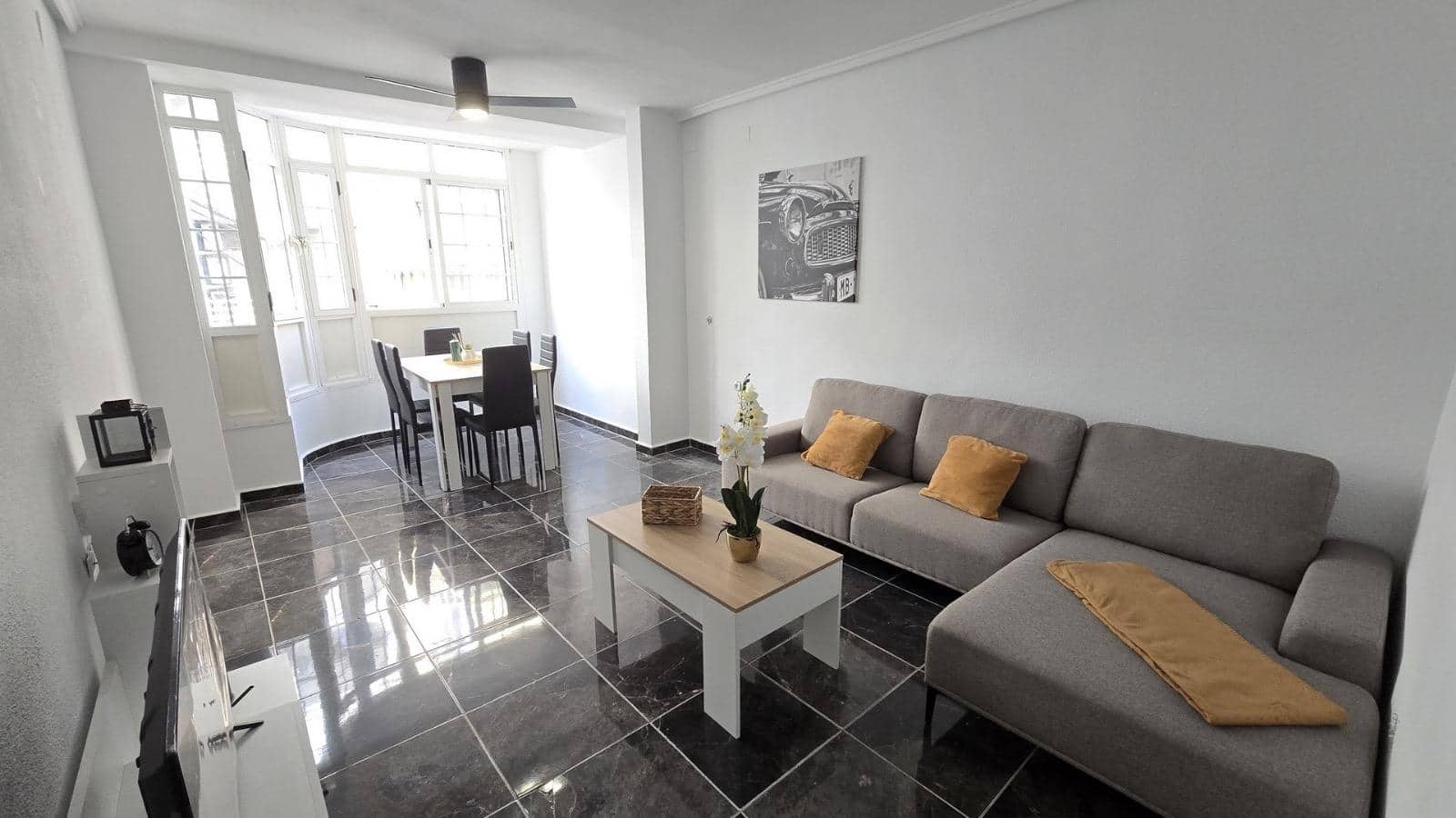 3 bedroom Apartment for sale in Torrevieja - € 170,800 (Ref: 9051028)