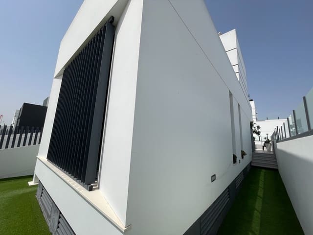 Casa de 4 habitaciones en Dolores en venta - 409.000 € (Ref: 9057555)