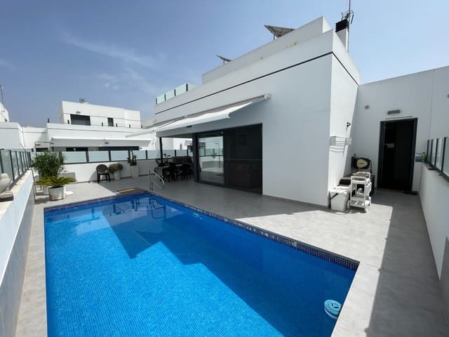 Casa de 4 habitaciones en Dolores en venta - 409.000 € (Ref: 9057555)