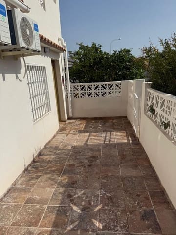 3 makuuhuone Omakotitalo myytävänä paikassa El Chaparral, Torrevieja - 190 000 € (Ref: 9057568)