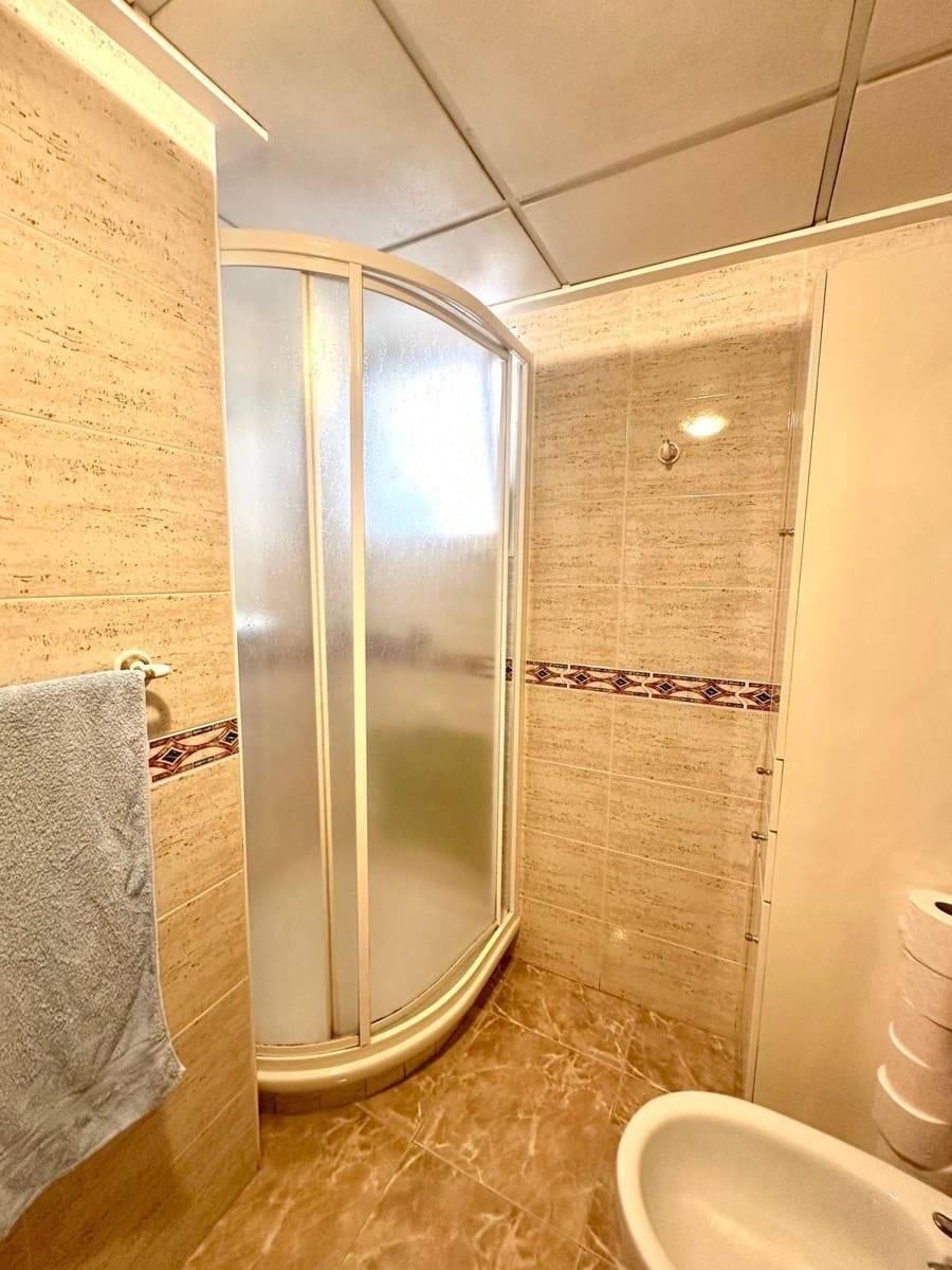 3 soveværelse Lejlighed til salg i Torrevieja med swimmingpool - € 330.000 (Ref: 9060358)