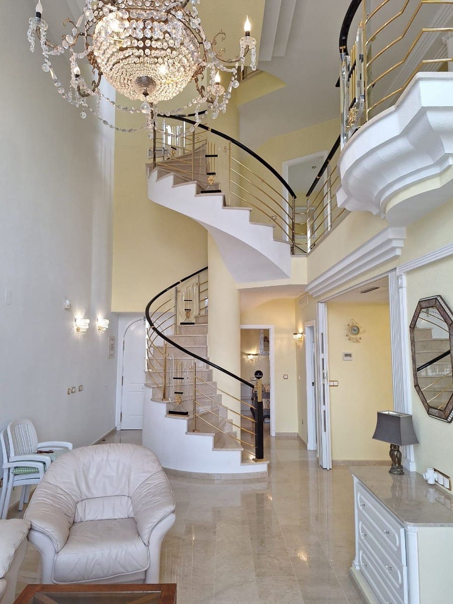 3 bedroom Apartment for sale in Guardamar del Segura - € 389,000 (Ref: 9062342)