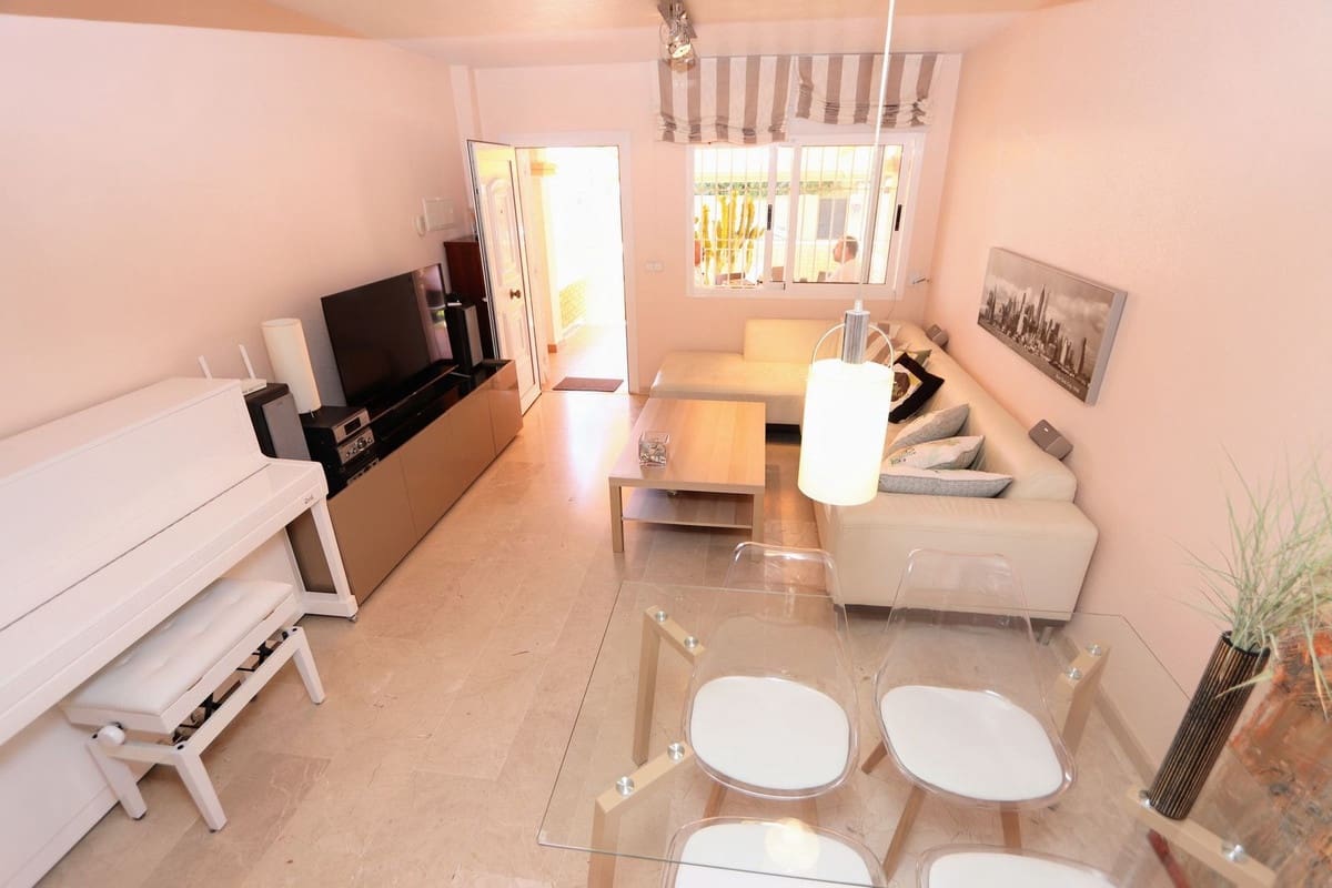 3 bedroom Townhouse for sale in Los Alcazares with garage - € 310,000 (Ref: 9062346)