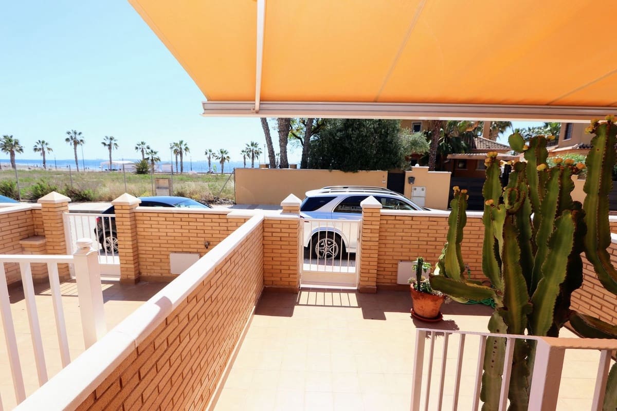 3 bedroom Townhouse for sale in Los Alcazares with garage - € 310,000 (Ref: 9062346)