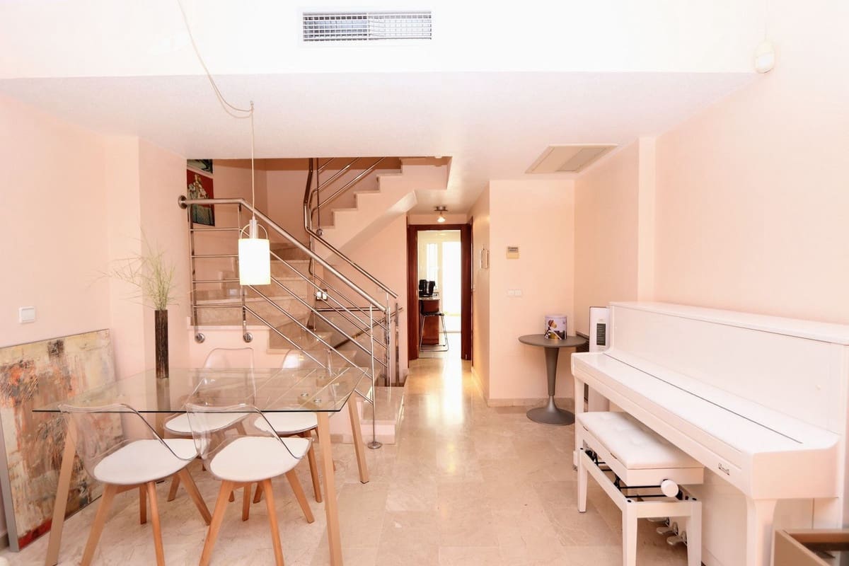 Casa de 3 habitaciones en Los Alcázares en venta con garaje - 310.000 € (Ref: 9062346)