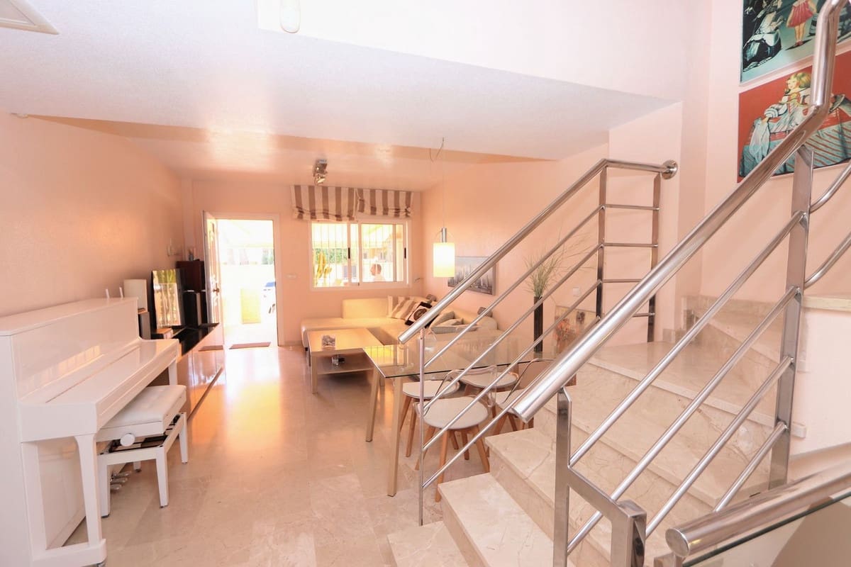 3 slaapkamer Huis te koop in Los Alcazares met garage - € 310.000 (Ref: 9062346)