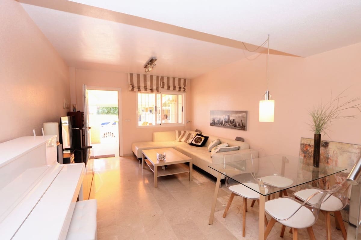 3 soverom Hus til salgs i Los Alcazares med garasje - € 310 000 (Ref: 9062346)