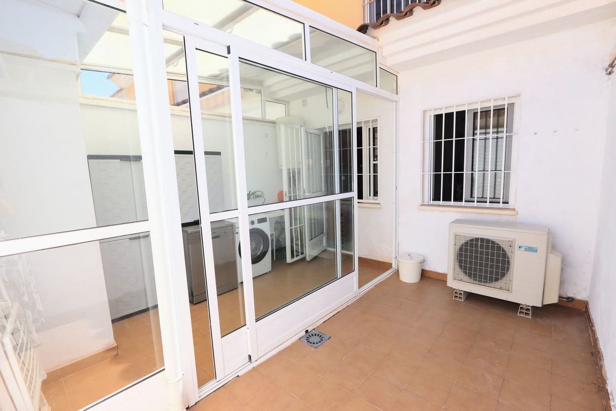 3 soverom Hus til salgs i Los Alcazares med garasje - € 310 000 (Ref: 9062346)