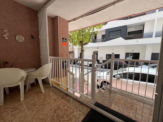 2 bedroom Apartment for sale in Las Piscinas Naturales, Torrevieja - € 181,000 (Ref: 9065195)