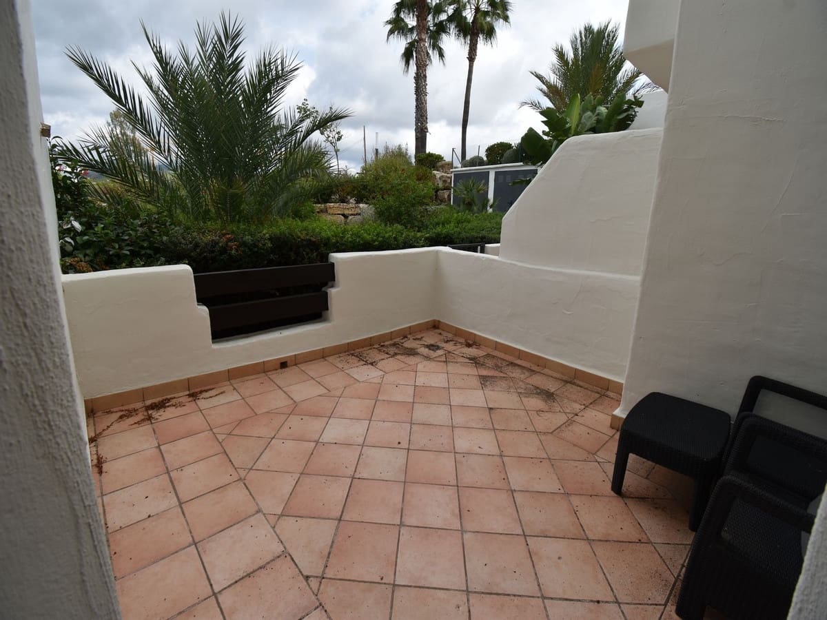 Apartamento de 2 habitaciones en New Golden Mile en venta con piscina garaje - 365.000 € (Ref: 9073353)