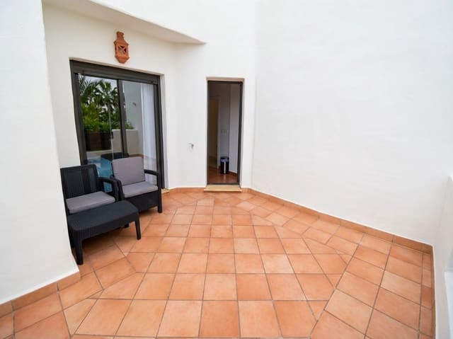 2 makuuhuone Huoneisto myytävänä paikassa La Concha - Resina Golf, Estepona mukana uima-altaan - 365 000 € (Ref: 9073353)