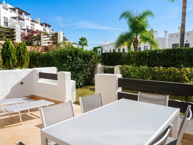 2 makuuhuone Huoneisto myytävänä paikassa La Concha - Resina Golf, Estepona mukana uima-altaan - 365 000 € (Ref: 9073353)