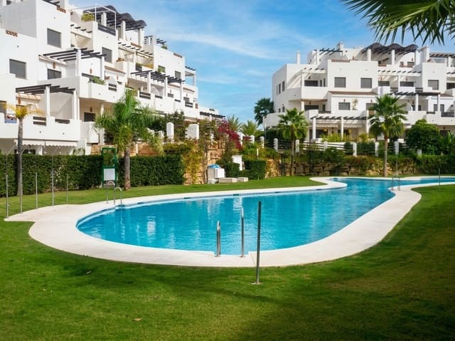 2 makuuhuone Huoneisto myytävänä paikassa La Concha - Resina Golf, Estepona mukana uima-altaan - 365 000 € (Ref: 9073353)