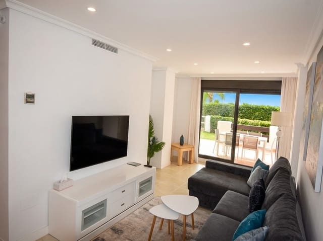 2 bedroom Apartment for sale in Cancelada, Estepona with pool - € 365,000 (Ref: 9073354)