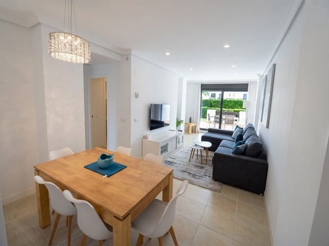 2 bedroom Apartment for sale in Cancelada, Estepona with pool - € 365,000 (Ref: 9073354)
