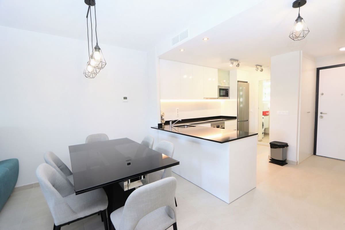 3 bedroom Apartment for sale in Playa Flamenca with pool - € 410,000 (Ref: 9073364)