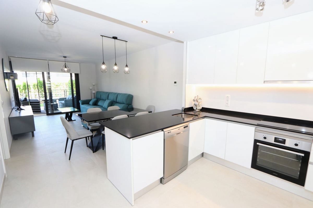 3 bedroom Apartment for sale in Playa Flamenca with pool - € 410,000 (Ref: 9073364)