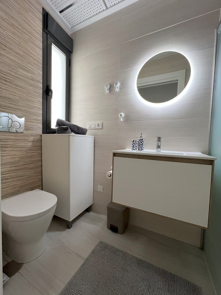 2 bedroom Apartment for sale in Torrevieja with pool - € 259,000 (Ref: 9073371)