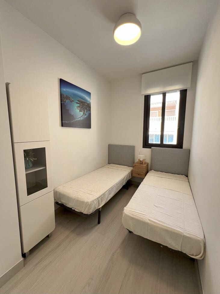 2 bedroom Apartment for sale in Torrevieja with pool - € 259,000 (Ref: 9073371)