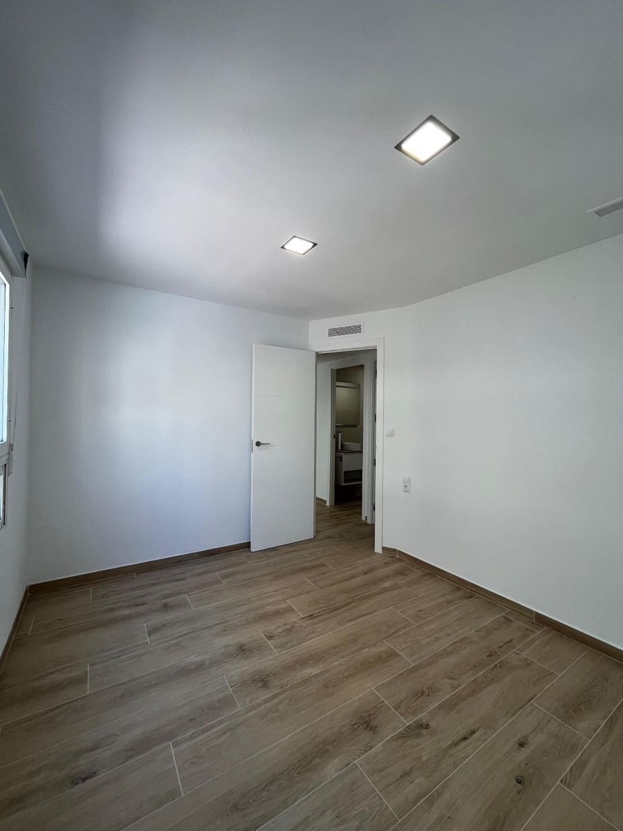 3 soverom Leilighet til salgs i Torrevieja - € 255 000 (Ref: 9073410)