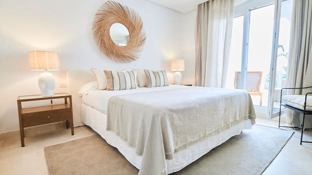 2 soverom Leilighet til salgs i Los Naranjos, Marbella med svømmebasseng - € 497 500 (Ref: 9075096)