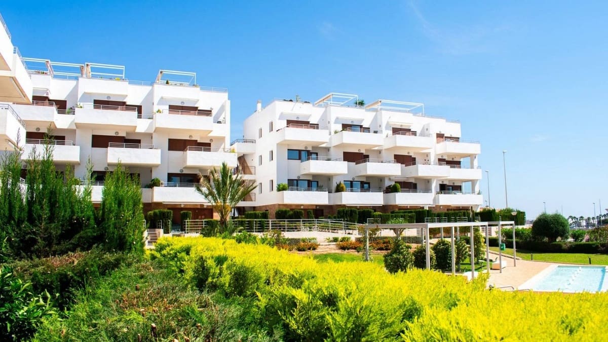 2 bedroom Apartment for sale in Orihuela Costa with pool garage - € 229,900 (Ref: 9075097)