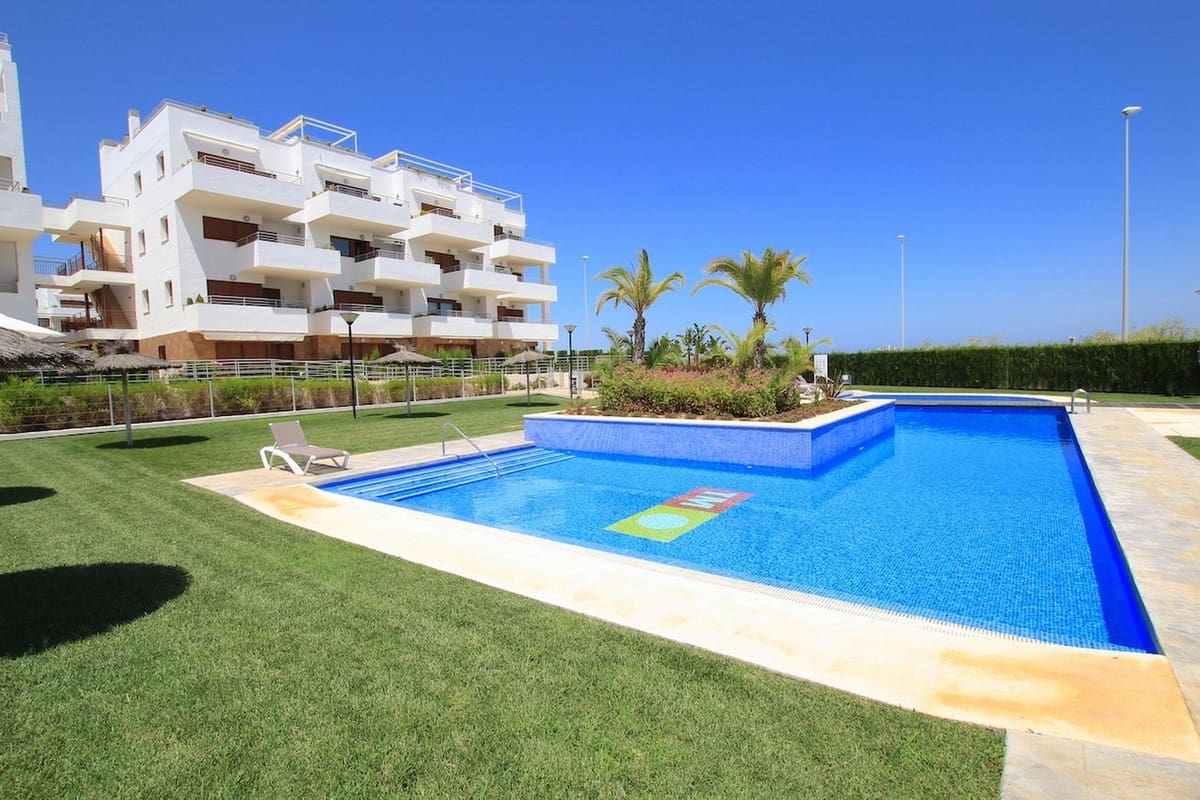 2 soverom Leilighet til salgs i Orihuela Costa med svømmebasseng garasje - € 236 000 (Ref: 9075097)
