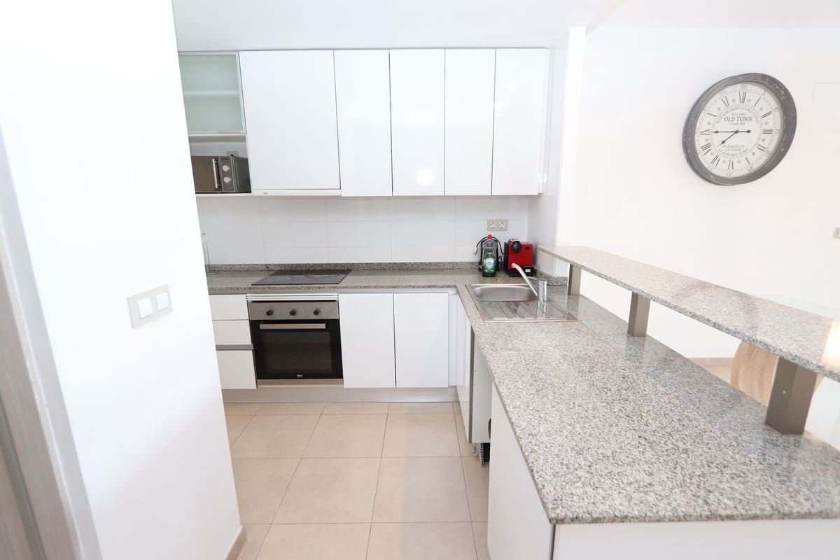 2 sypialnia Apartament na sprzedaż w Miasto Alicante / Alacant z basenem garażem - 236 000 € (Ref: 9075097)