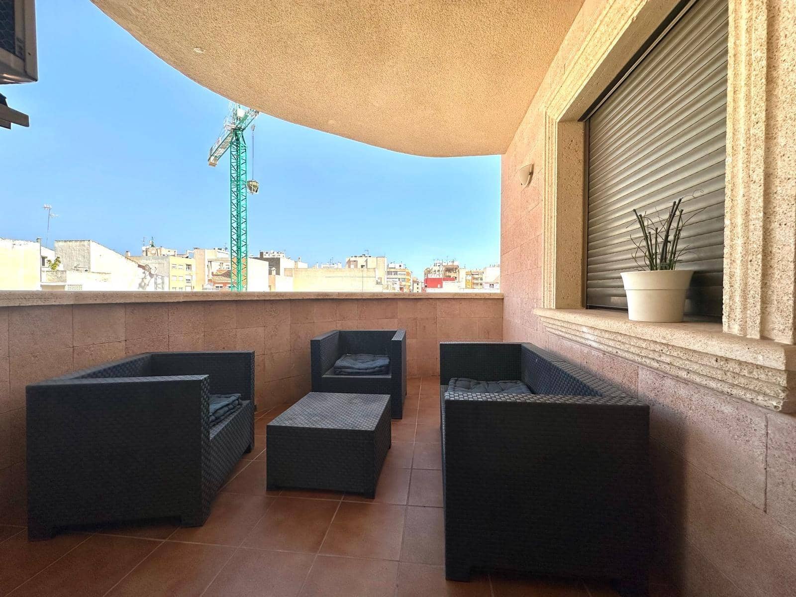 4 makuuhuone Huoneisto myytävänä paikassa Torrevieja - 275 000 € (Ref: 9075109)