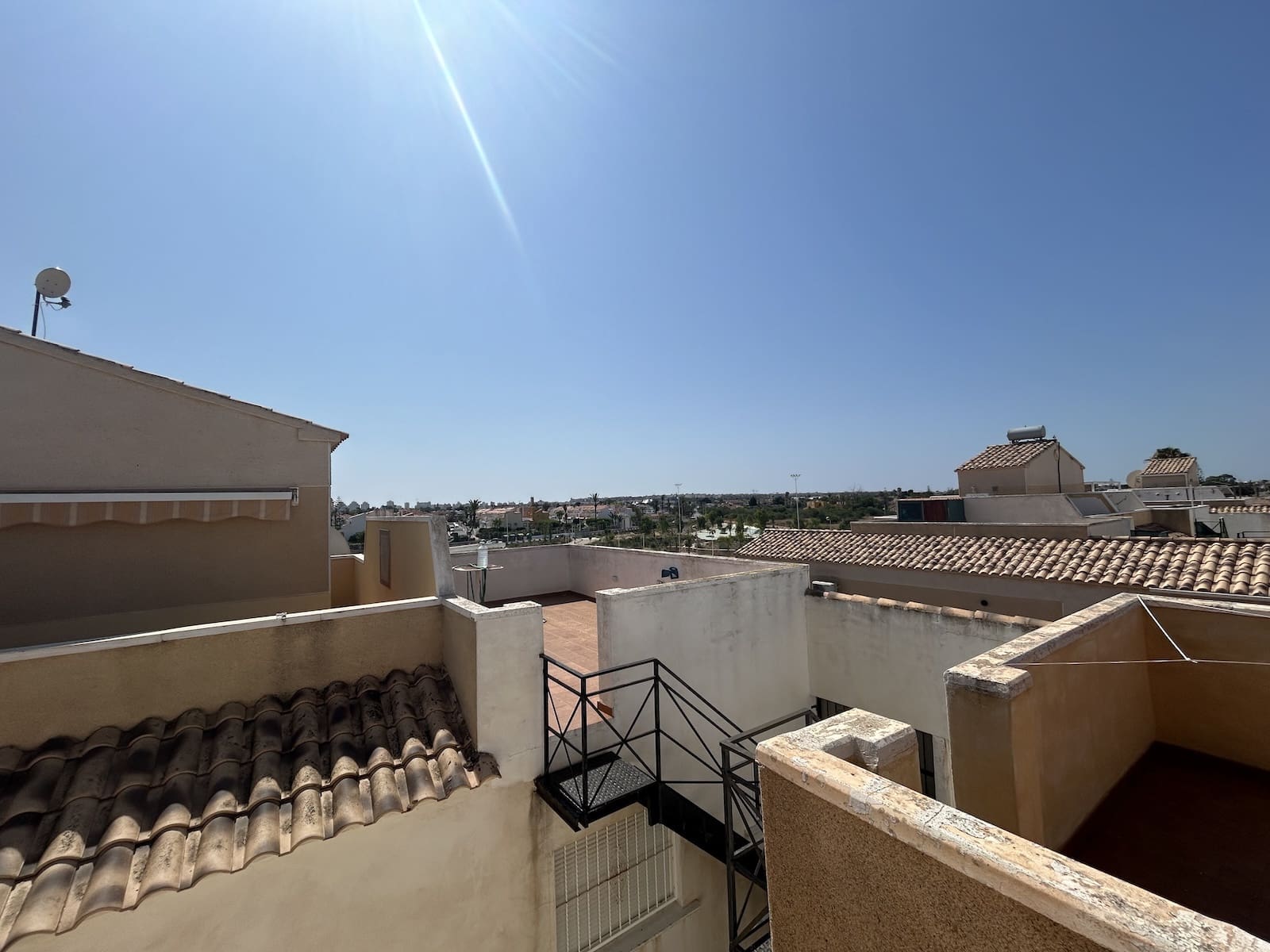 2 bedroom Townhouse for sale in Torrevieja - € 179,000 (Ref: 9076286)