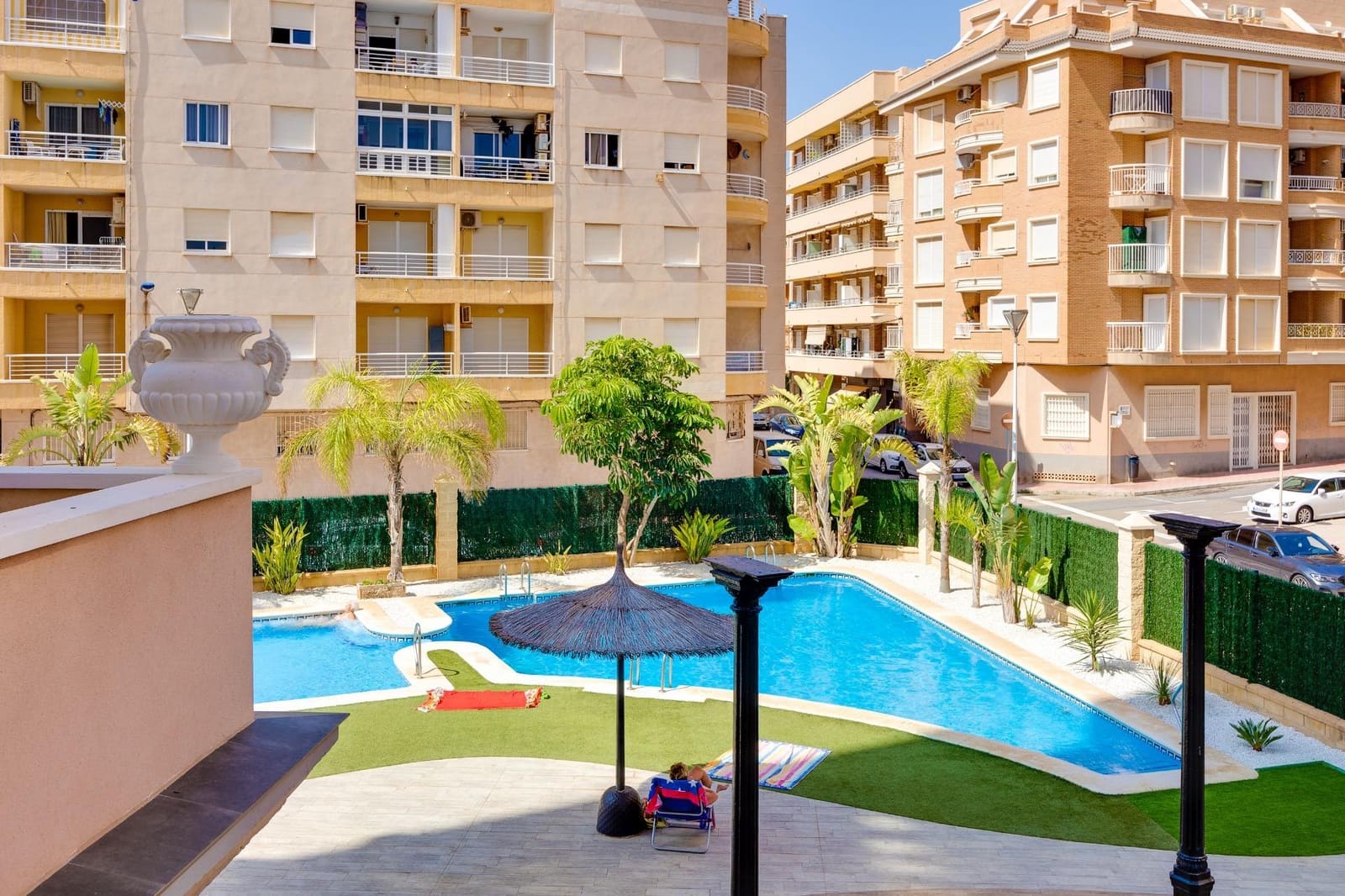2 sypialnia Apartament na sprzedaż w Torrevieja z basenem - 209 000 € (Ref: 9076291)