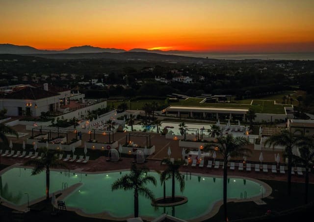 4 soveværelse Villa til salg i Sotogrande Alto, San Roque med swimmingpool - € 4.000.000 (Ref: 9085260)