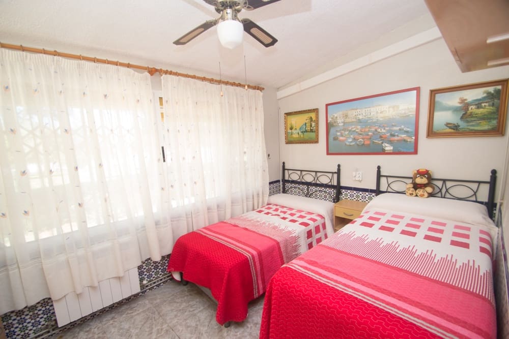 3 soveværelse Lejlighed til salg i Torrevieja - € 155.000 (Ref: 9085263)