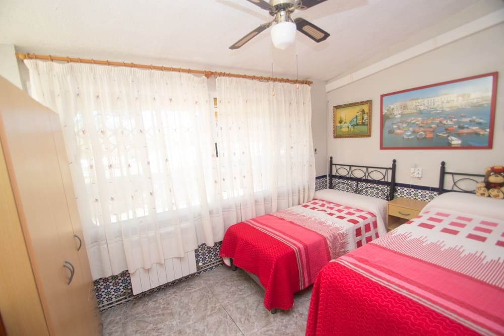 3 soveværelse Lejlighed til salg i Torrevieja - € 155.000 (Ref: 9085263)