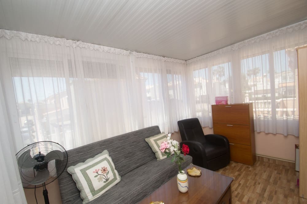 3 soveværelse Lejlighed til salg i Torrevieja - € 155.000 (Ref: 9085263)