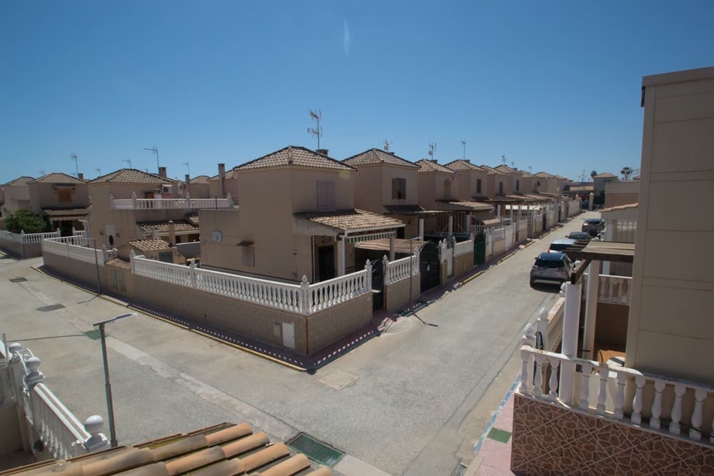 3 soveværelse Lejlighed til salg i Torrevieja - € 155.000 (Ref: 9085263)