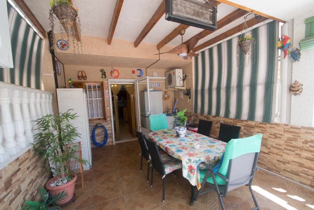 3 soveværelse Lejlighed til salg i Torrevieja - € 155.000 (Ref: 9085263)