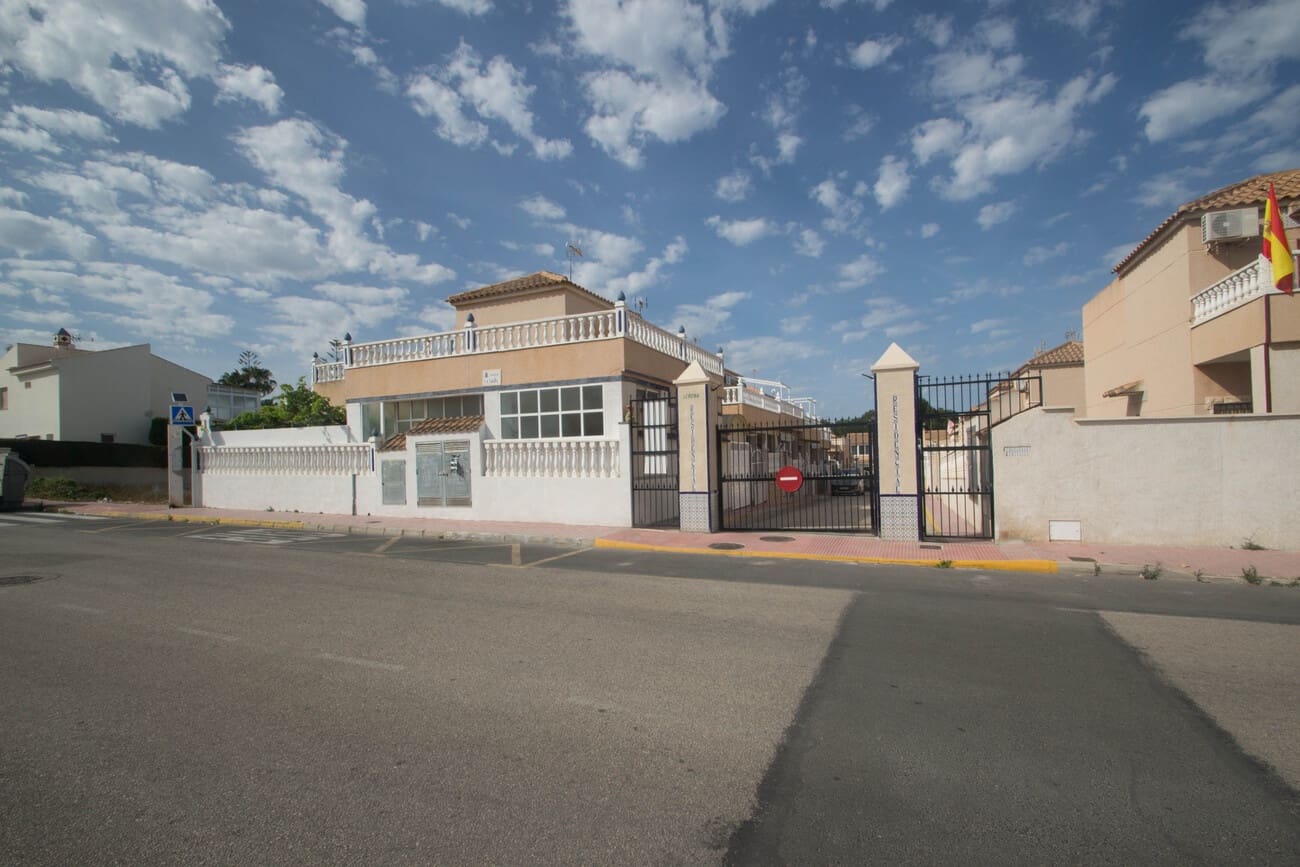 3 soveværelse Lejlighed til salg i Torrevieja - € 155.000 (Ref: 9085263)