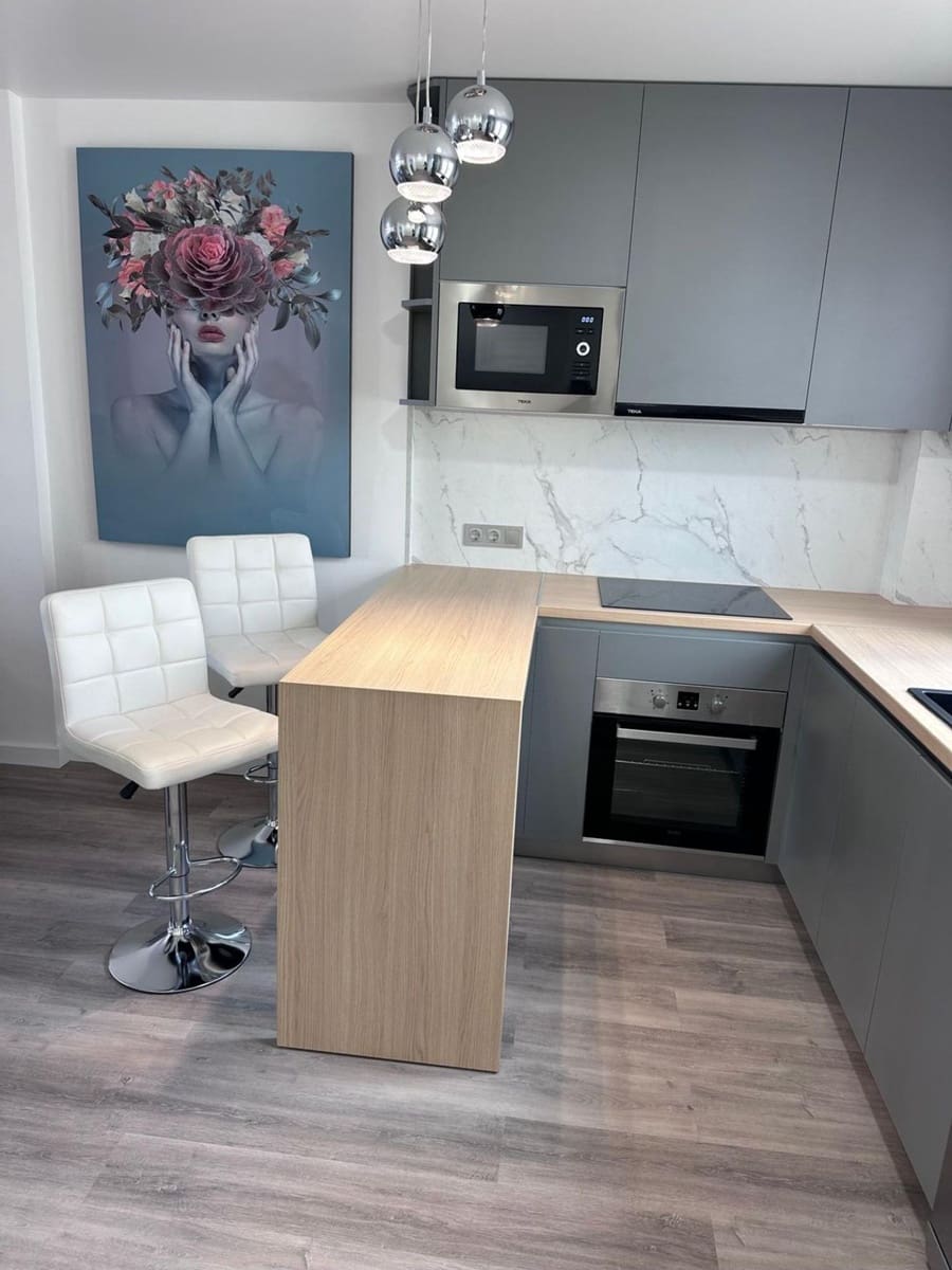 3 sypialnia Apartament na sprzedaż w Torrevieja - 200 000 € (Ref: 9089797)