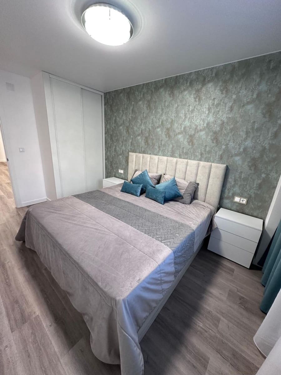 3 sypialnia Apartament na sprzedaż w Torrevieja - 200 000 € (Ref: 9089797)