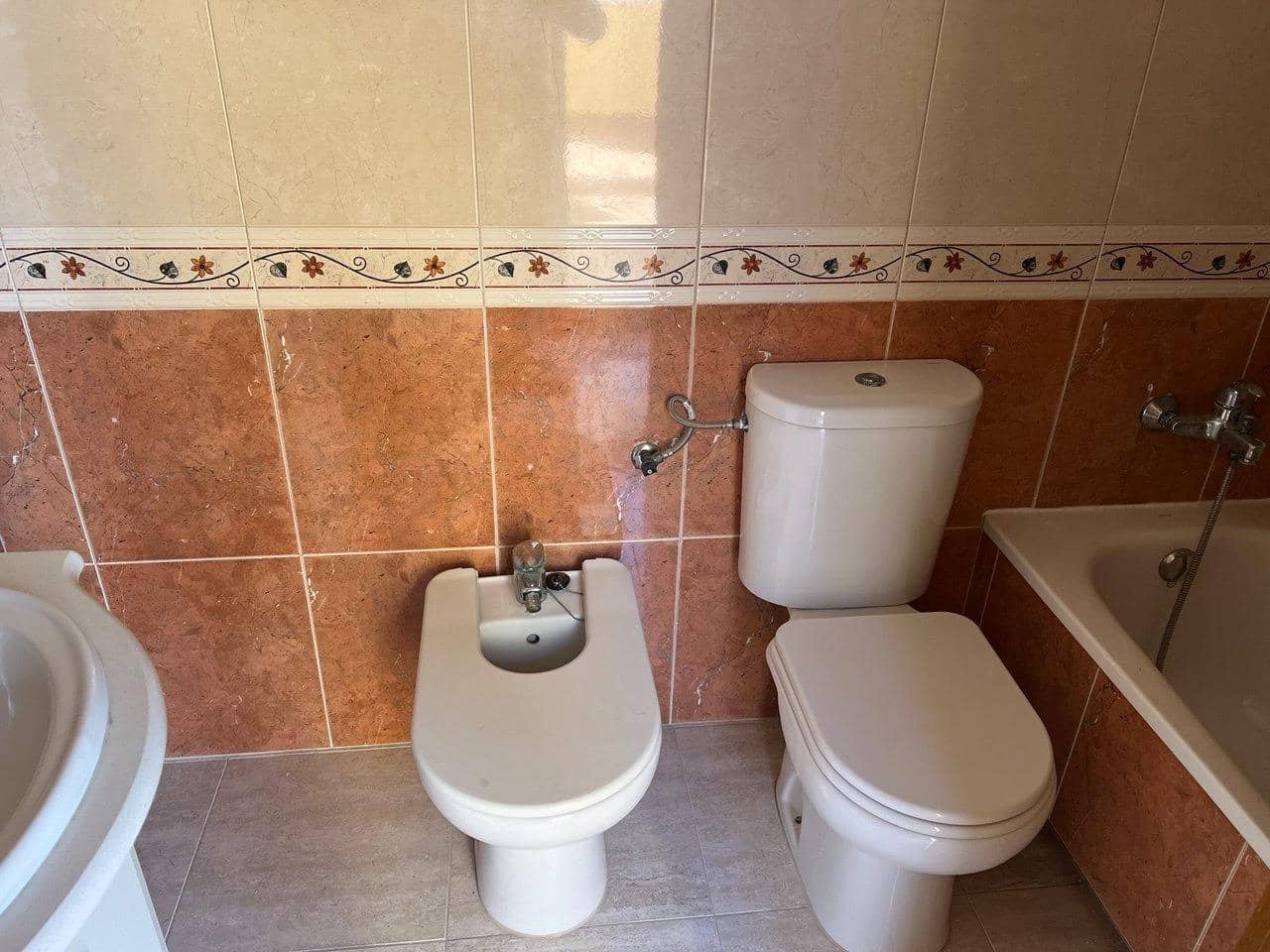 2 soveværelse Penthouse til salg i Guardamar del Segura med garage - € 225.000 (Ref: 9096067)