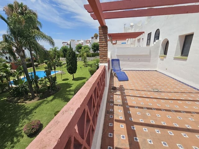 4 Zimmer Haus zu verkaufen in Zona Calvario, Estepona - 430.000 € (Ref: 9096068)