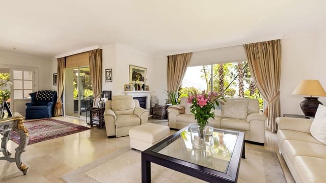 5 sypialnia Willa na sprzedaż w Casco Antiguo, Marbella z garażem - 1 999 000 € (Ref: 9100746)