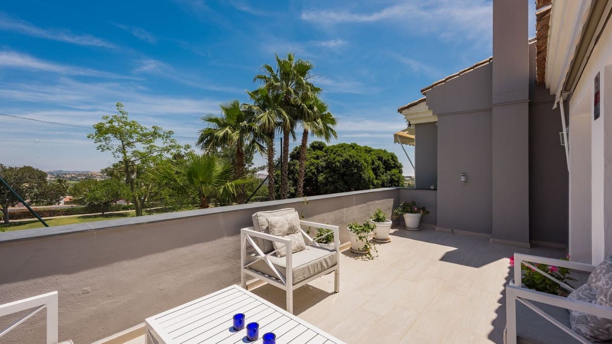 5 soverom Villa til salgs i Marbella med garasje - € 1 999 000 (Ref: 9100746)