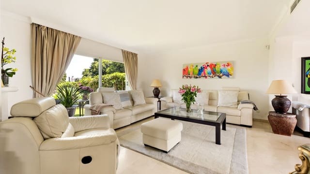 5 sypialnia Willa na sprzedaż w Casco Antiguo, Marbella z garażem - 1 999 000 € (Ref: 9100746)