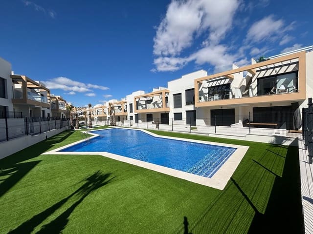 Apartamento de 2 habitaciones en Villamartin, Orihuela en venta con piscina garaje - 249.000 € (Ref: 9102870)