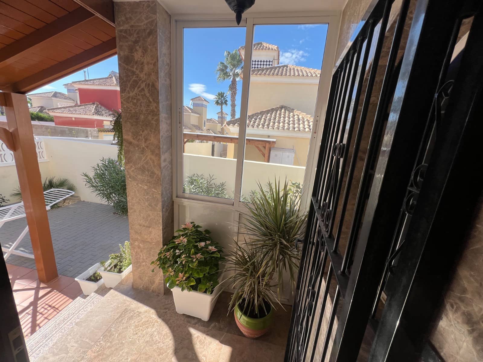 5 bedroom Villa for sale in Algorfa - € 379,000 (Ref: 9102875)